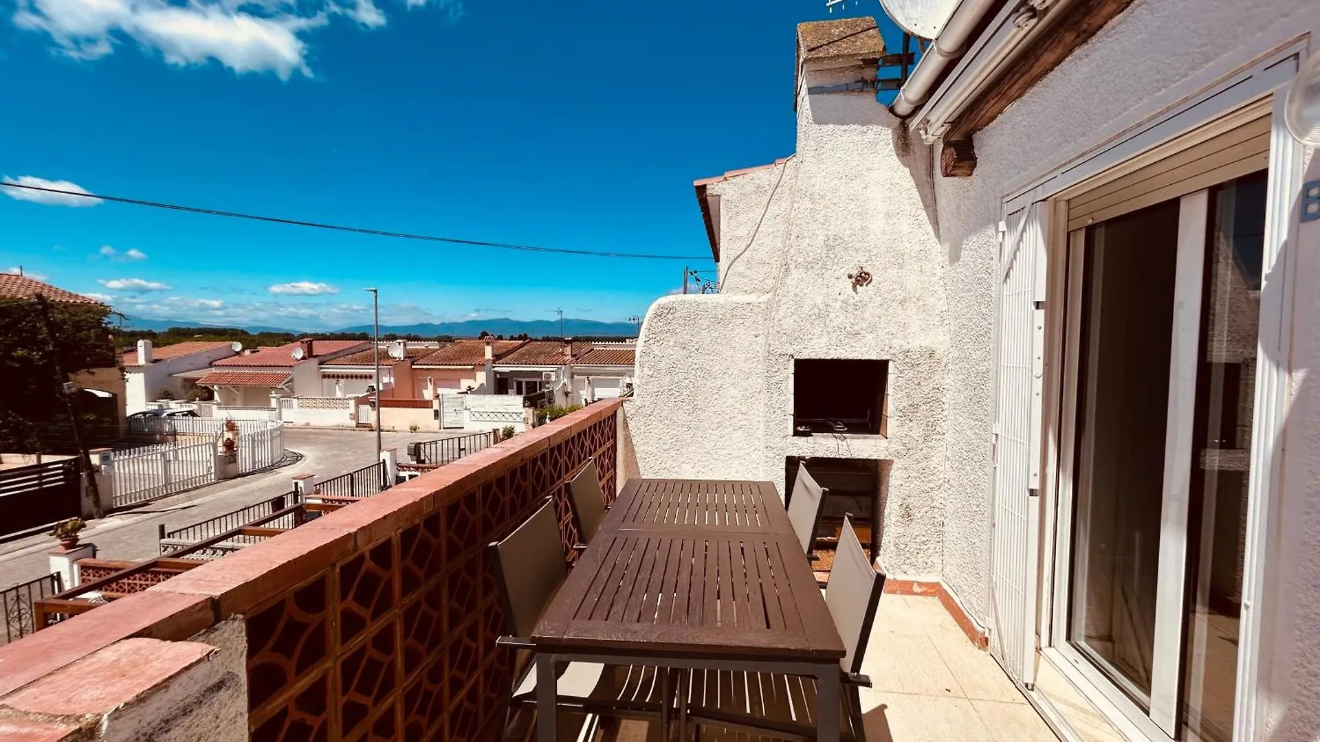 Empuriabrava, T2, Terrasse, Barbecue Apartment