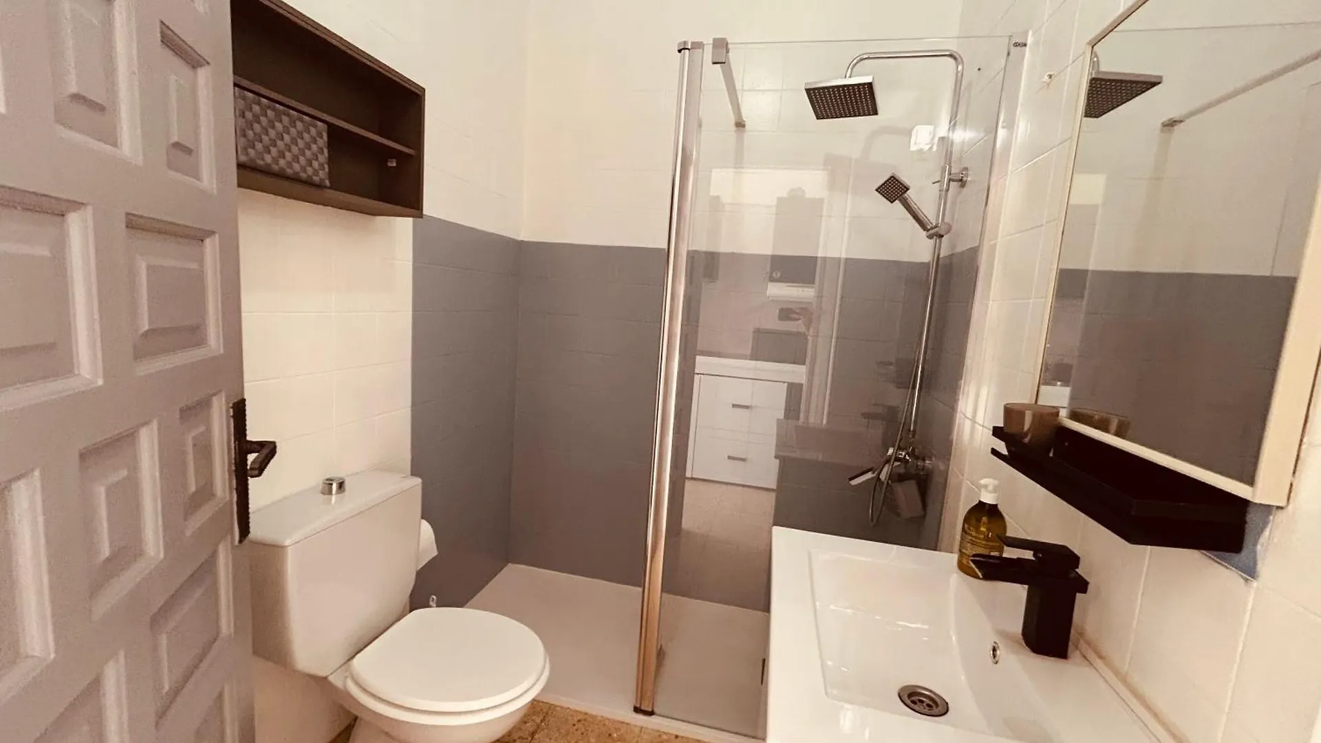 Empuriabrava, T2, Terrasse, Barbecue Apartment  Empuriabrava